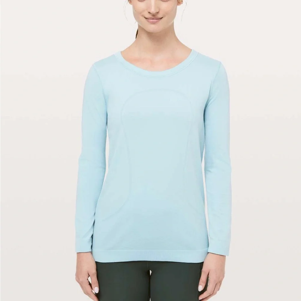Blue Lululemon Relaxed Fit Swiftly Tech - Picture 1 of 1